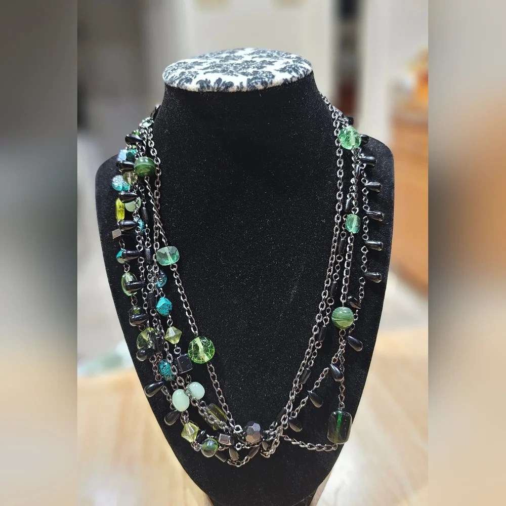Lia Sophia Multi-Strand "Herb Garden" Green Glass Resin Beaded Necklace 17-20in - Picture 7 of 12